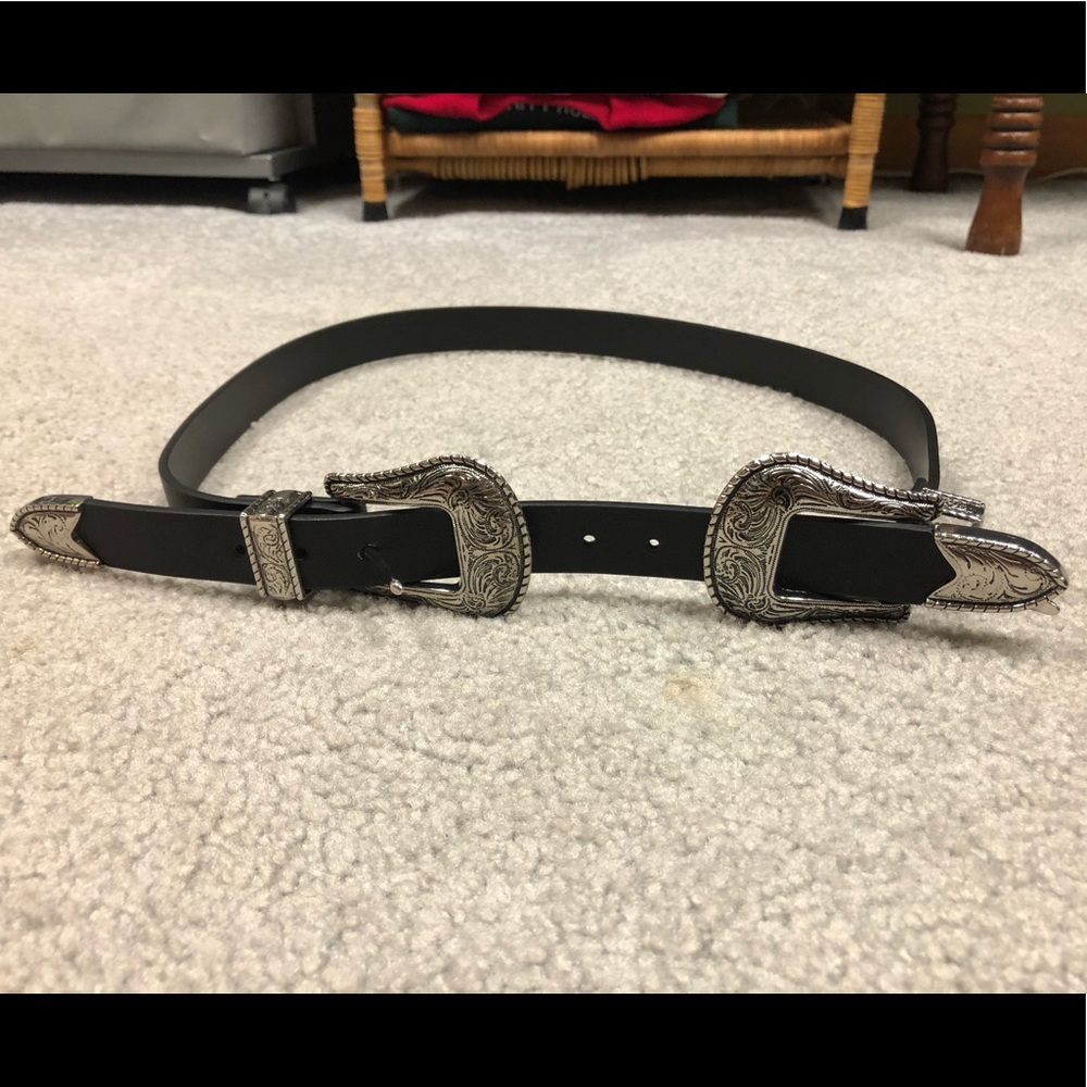 Double buckle belt